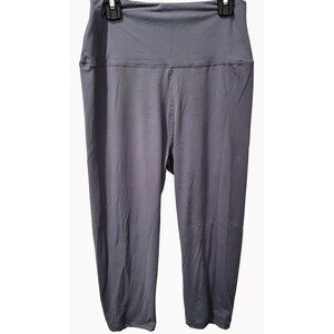 Women's Athletic Wear Yoga Gray Capri Pants Size S/M